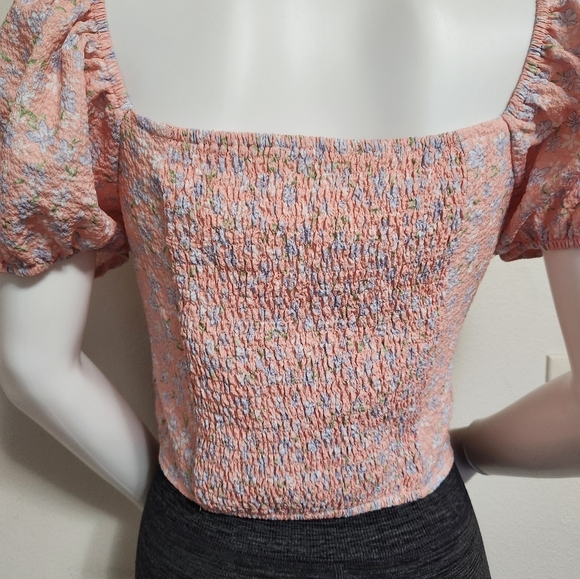Elodie peach rouched smocked floral print crop top size large - Picture 9 of 12